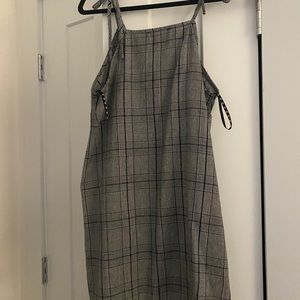 *SALE ALL CLOTHING $10* Plaid Tie-strap dress, missguided